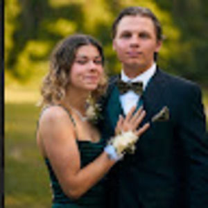 Meet your Posher, Devin